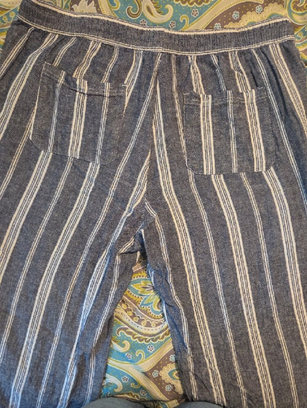 Old Navy Navy and White Vertical Stripe Women's Drawstring Trousers - Picture 3 of 5